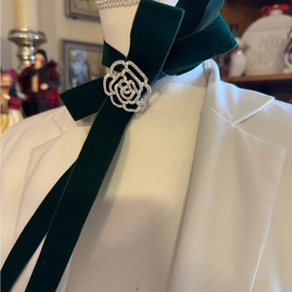 Italian White Women's Blazer - Picture 2 of 7